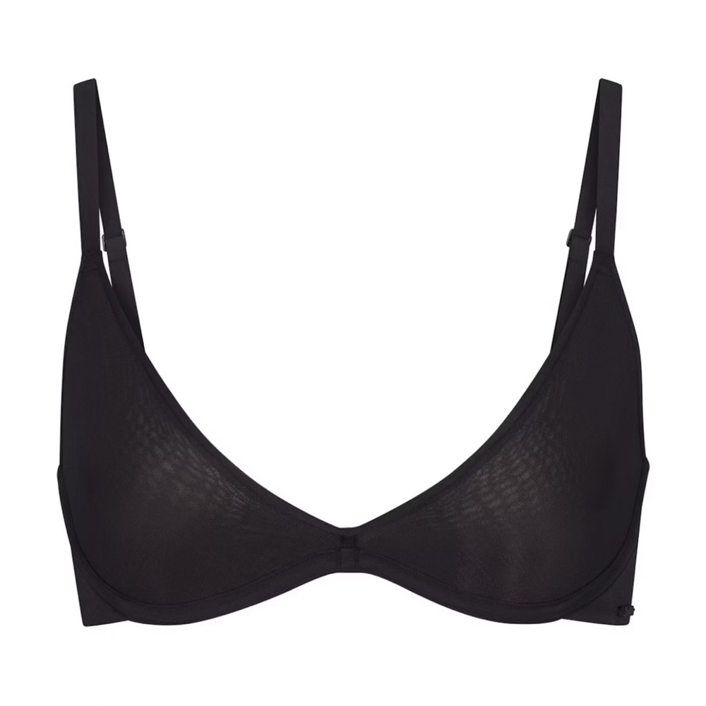 SKIMS WEIGHTLESS SCOOP BRA in Onyx 40D